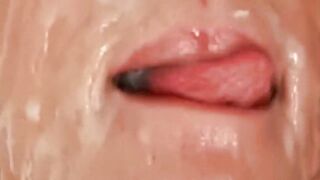 Queens of Cum