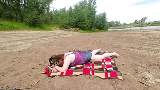 Intense Fellatio on the Beach