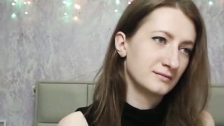 Slavic Siren Unleashed Klara Dreval Gets Naked on LIVE Webcam  Dont Miss This JawDropping POV M 掃 punt Show!