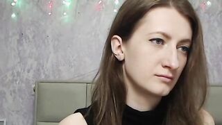 Amateur solo babe show bra on webcam