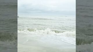 Splish Splash, Julias Getting Lapped by Alexs GIANT Cock.
