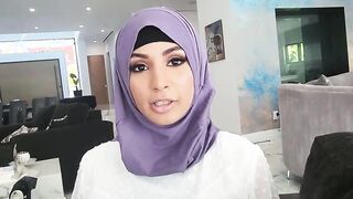 My hijab stepsister wants to become prom queen