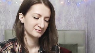 Afghan amateur babe flashes shoulder on webcam