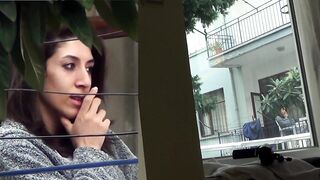 The Turkish woman saw the dick.