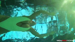 beauty Susi Deep Throat Into Shallow Waters #GERMAN #bigtits