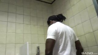 Goddess Susi - Is Creampied During Interracial 3-Way