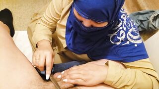 Pakistani MILF Cleans Lovers White Cock and Swallows Load