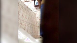 spying on stepmom (gorgeous big colombian ass)