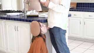 Lindsey needs  help for a large party