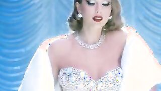 Taylor Swift - Bejeweled