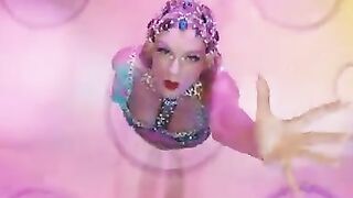 Taylor Swift - Bejeweled