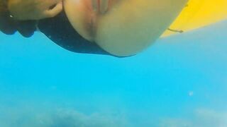 ENJOY Ass Plug IN and OUT among Fish n Corals