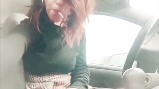 GODDESS, ALONE, BIMBO WANTS TO MASTURBATE INSIDE HER CAR IN THE PARKING