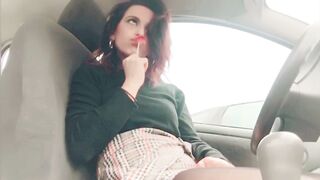 GODDESS, ALONE, BIMBO WANTS TO MASTURBATE INSIDE HER CAR IN THE PARKING