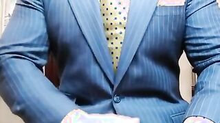 Str8 daddy jerking off in suit