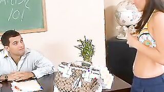 Gracie Glam fucks teacher to pass class