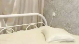 Slim Stacked Cam Girl Rides Dildo