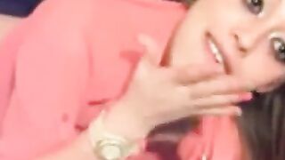 Webcam girl sucks a dildo