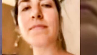 Striking Hot brunette streamer Free live porn