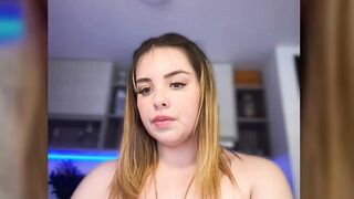 Exceptional Hot brunette streamer Free erotic chat