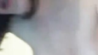 girls show pussy in webcam