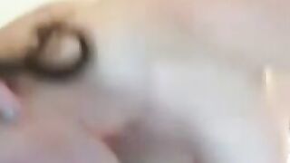 girls show pussy in webcam