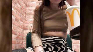 Amazing Brunette sensation Free live sex chat