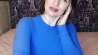 Striking Seductive brunette Free porn online