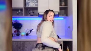 Exceptional Live brunette model Free erotic chat