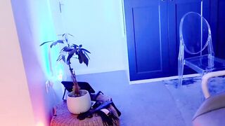 Sensational Brunette beauty live Sex chatroom