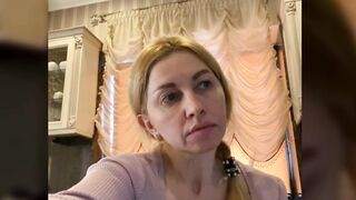 Great Sexy brunette Free live sex chat