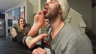 Worshipping Mrs. Clause Sweaty & Voluptuous Hot Toes! (FULL Movie) HD -