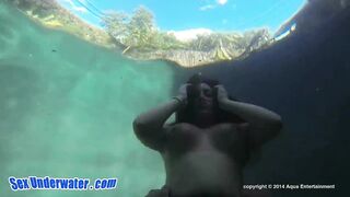 SexUnderwater Melanie Hicks Front