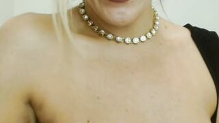 Meet Her Live and Chat Away - Its Just a Click! Striking