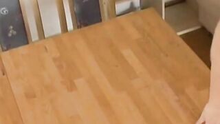 Nachbar fickt mich auf dem Kuchentisch
