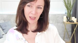 Meet Her Live and Chat Away - Its Just a Click! Amazing 2