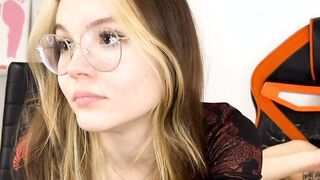 See Her Here? Talk to her live and honestly—shes only a click away! Exceptional 4