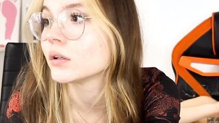 See Her Here? Talk to her live and honestly—shes only a click away! Exceptional 4