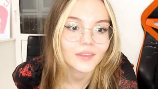 See Her Here? Talk to her live and honestly—shes only a click away! Exceptional 4
