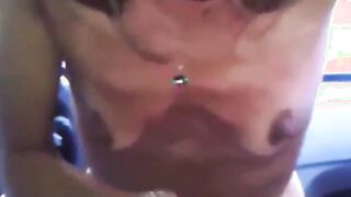 Skinny milf fast handjob and cumshot