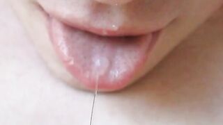 Amateur Creamy Close-Up: Slow-Mo Cum Swallowing!