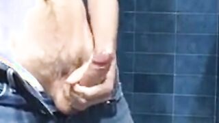 Big Cocks Cumpilation: 25 Amateur Webcam Handjobs