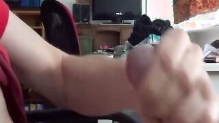 Skinny Twink Cums Hard