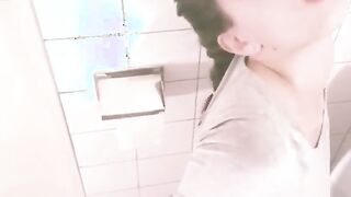 Finde es geil seine Toilette zu sein