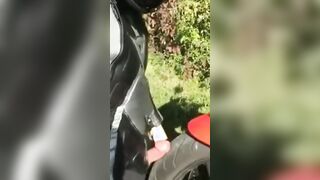 un sex cu motorcycleta uni prieten mai vechi