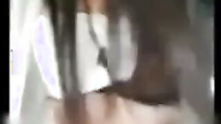 Chinese Amateur Couple's Quickie in Car