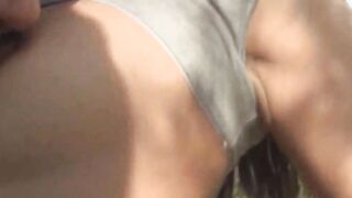 Junge Joggerin ist Super Spotan