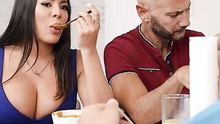 Jordi ENP Eats His Stepmom Luna Star's Homemade Soup For Lunch And Her Pussy For Dess