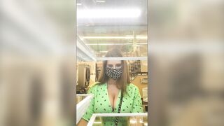 Fucking Chloe on the Kitchen Table