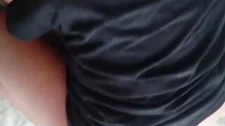 Mollige Nachbarin liebt es zu Blasen